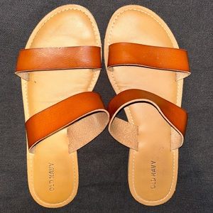 Women’s size 8 sandals
